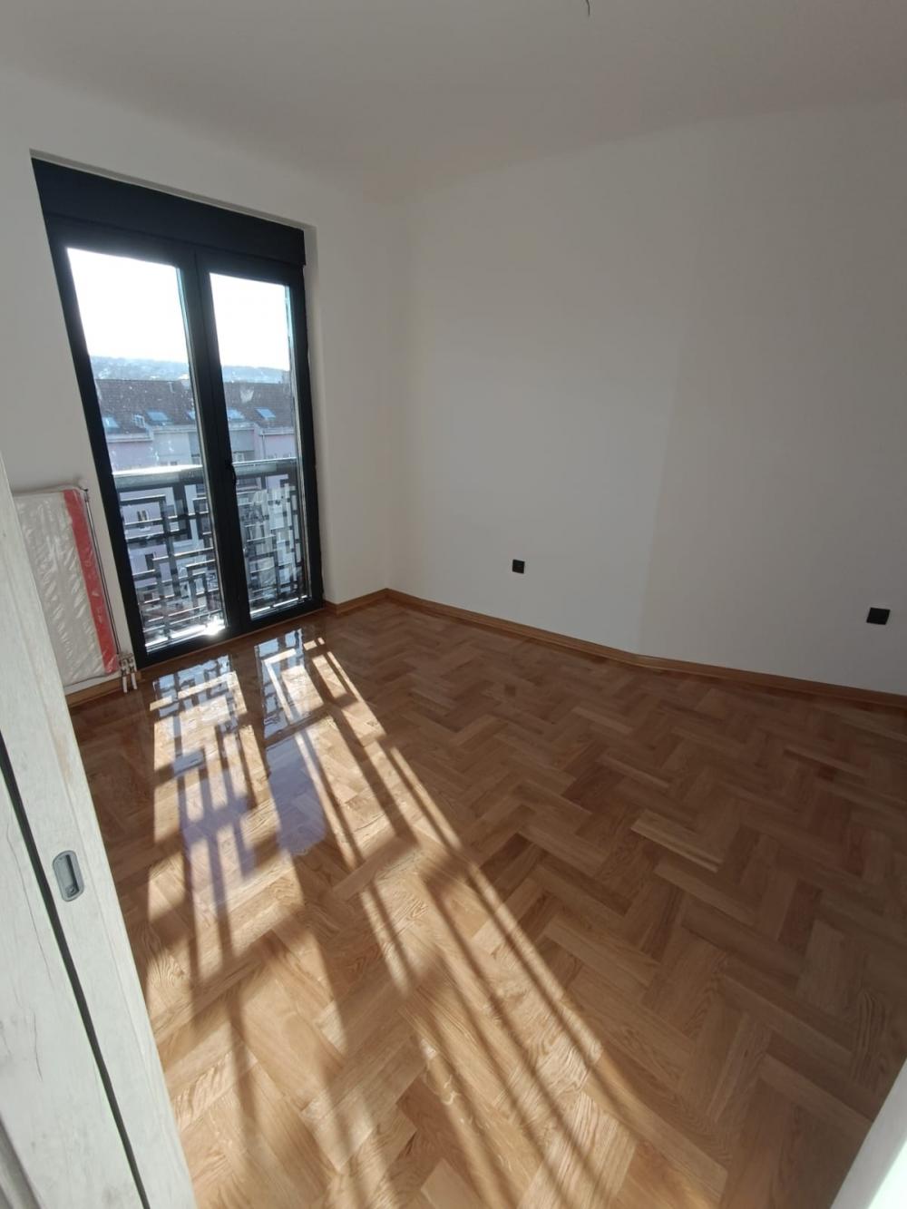 agencija logo - roommateor